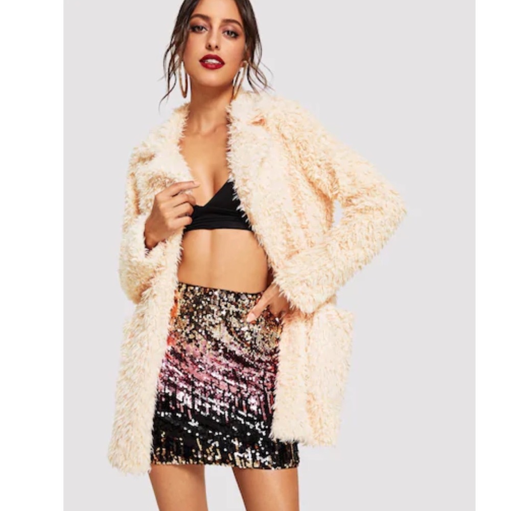 Pocket Front Notched Neck Teddy Coat (M)